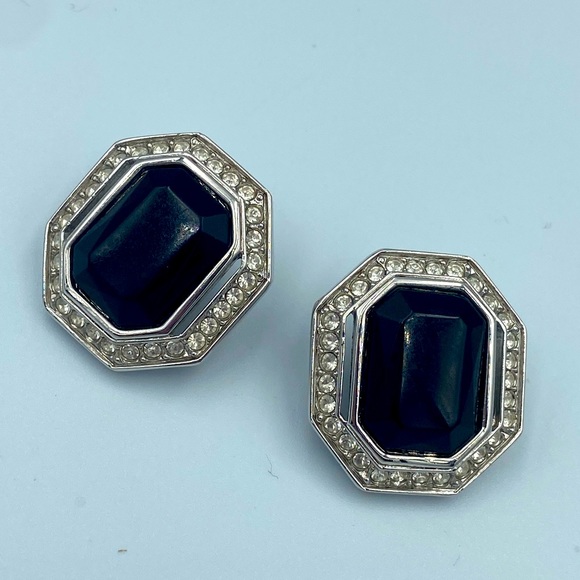 Black & Silver Costume Jewelry Earrings - Picture 1 of 3